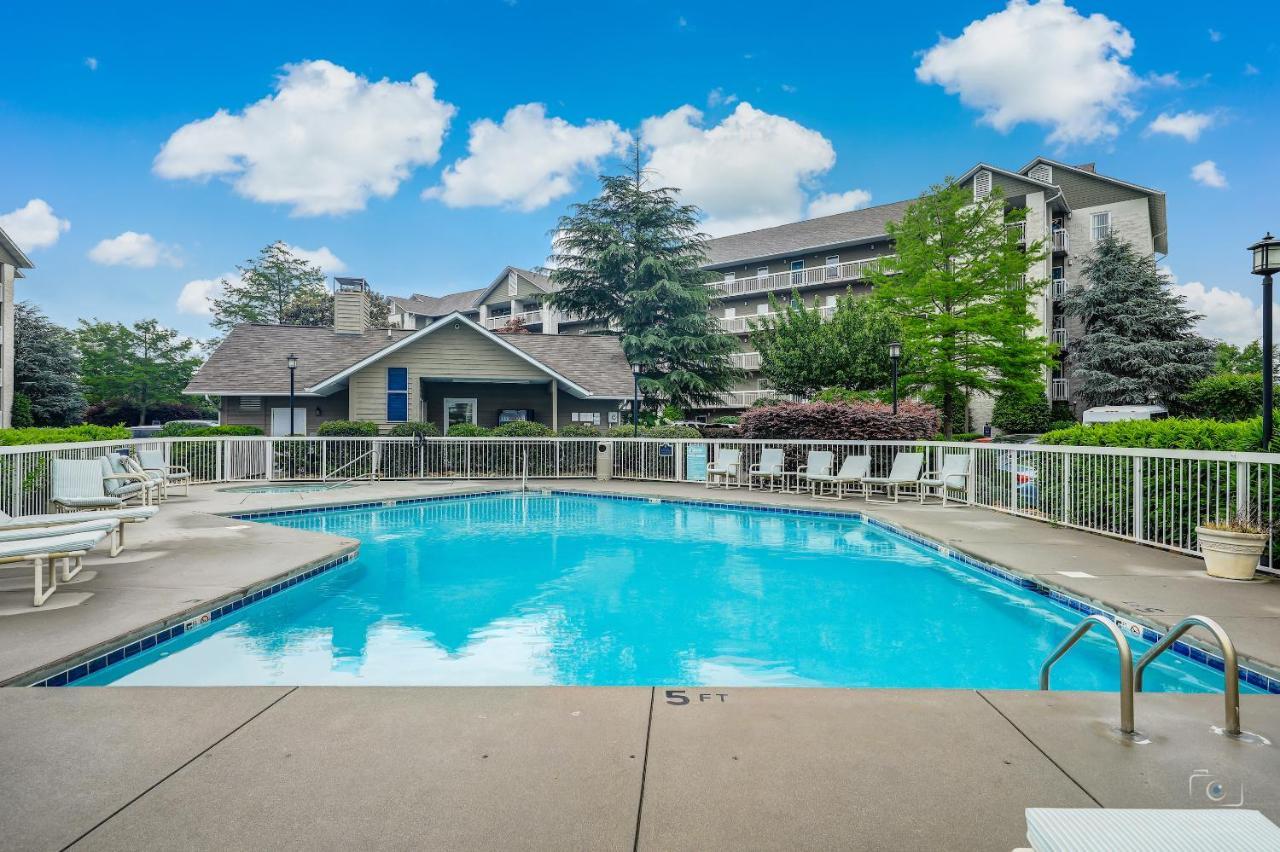 Star Gazing Whispering Pines 644 Apartman Pigeon Forge Kültér fotó