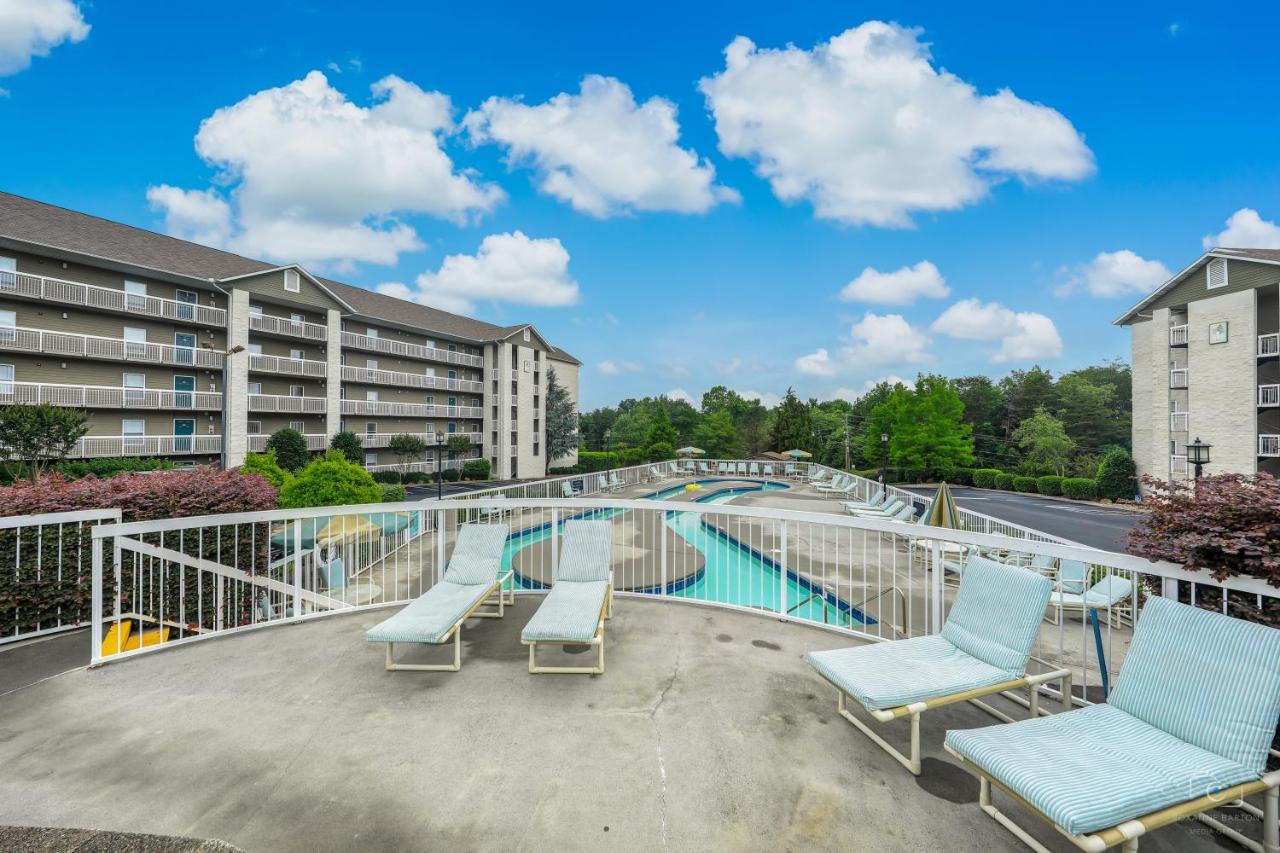 Star Gazing Whispering Pines 644 Apartman Pigeon Forge Kültér fotó